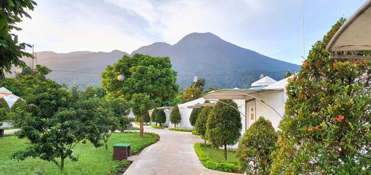The Highland Park Resort Bogor Bagian luar foto