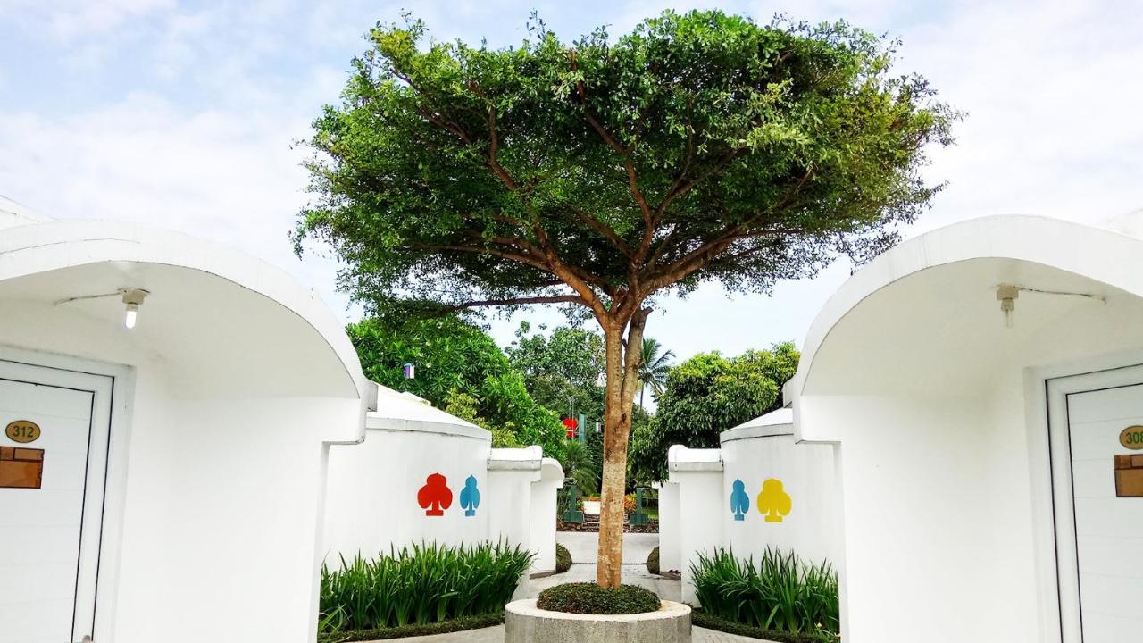 The Highland Park Resort Bogor Bagian luar foto