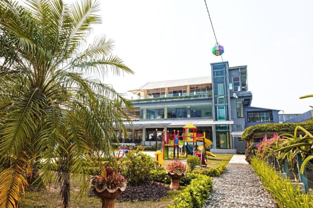 The Highland Park Resort Bogor Bagian luar foto