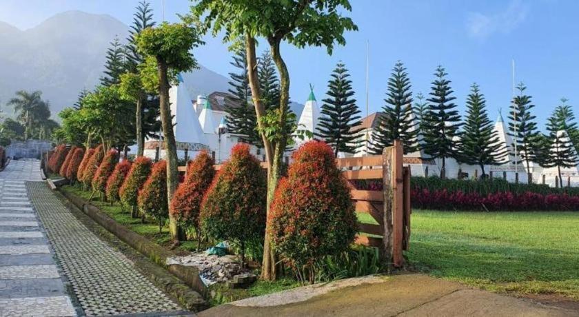 The Highland Park Resort Bogor Bagian luar foto