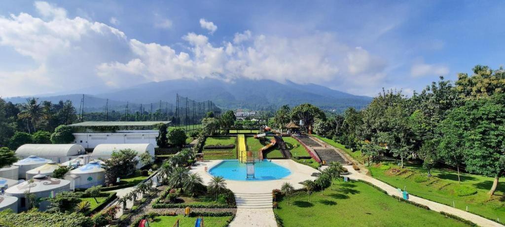 The Highland Park Resort Bogor Bagian luar foto