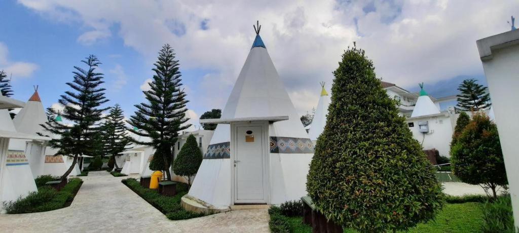 The Highland Park Resort Bogor Bagian luar foto