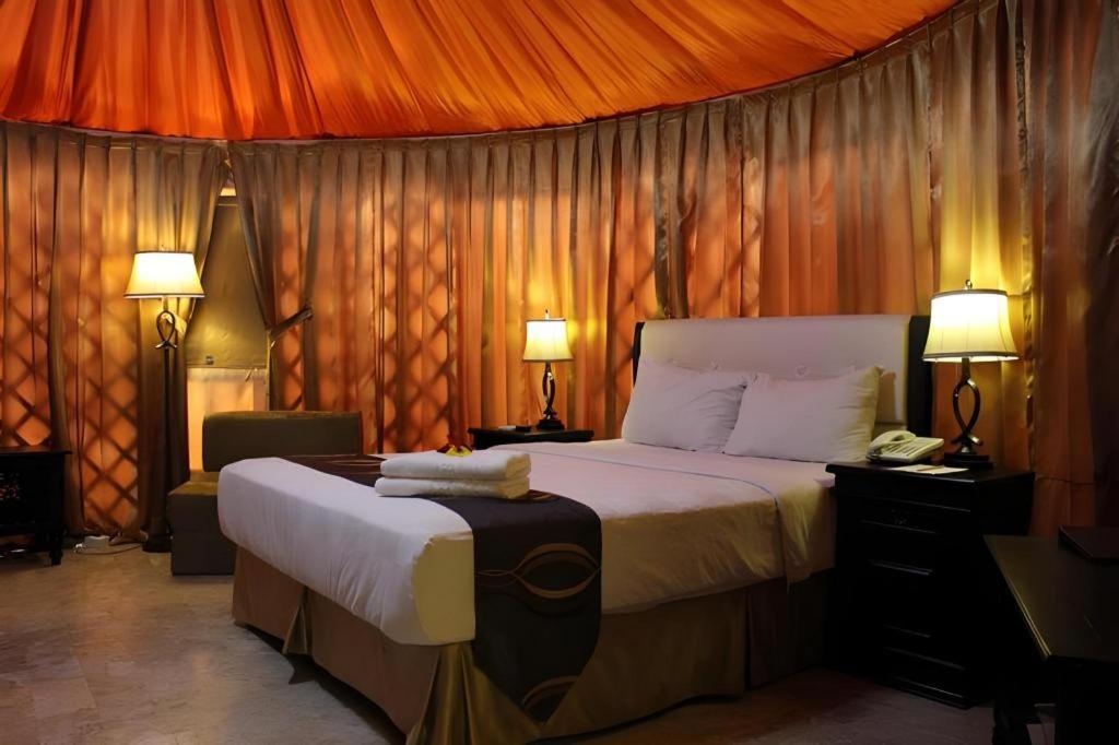 The Highland Park Resort Bogor Bagian luar foto
