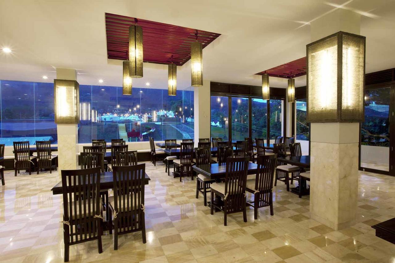The Highland Park Resort Bogor Bagian luar foto