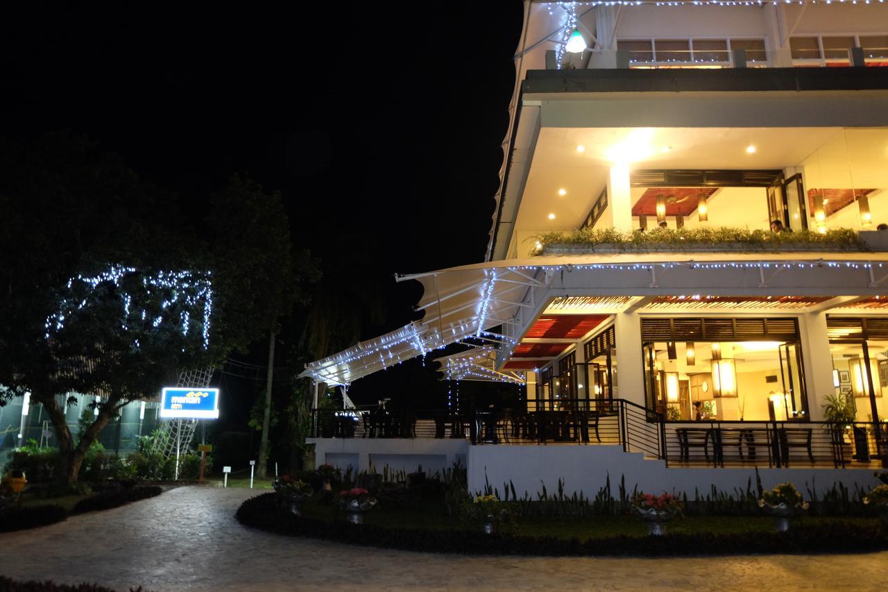 The Highland Park Resort Bogor Bagian luar foto